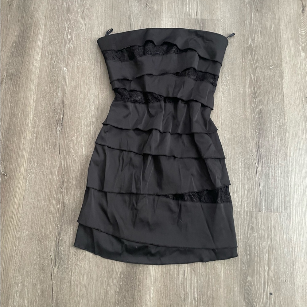 2B Bebe Strapless Tiered Ruffle Dress